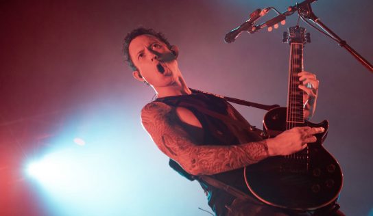 Trivium review heavy metal headba ngers just wanna have fun